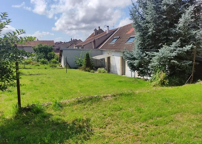Maison Proche Gare Avec Exterieur